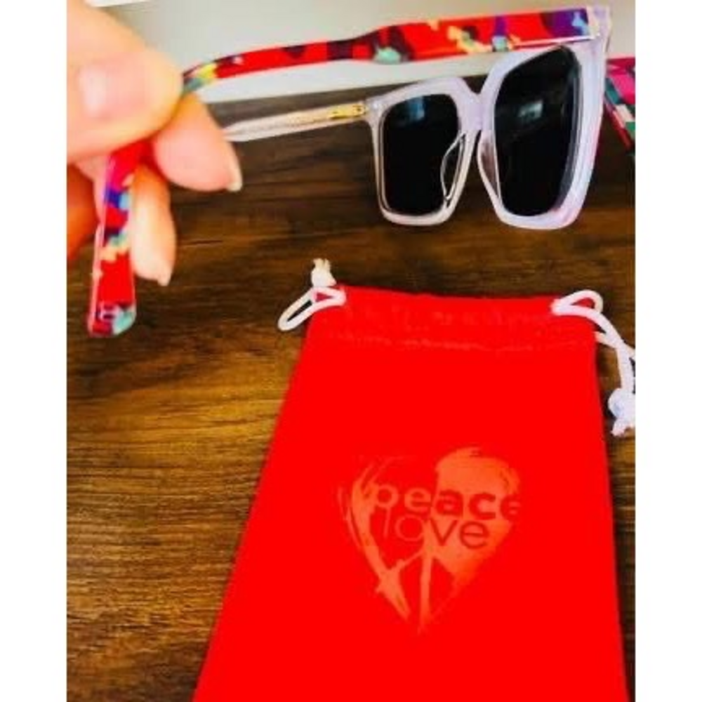 Unkown Sunglasses Peace & Love in Red - Picture 2 of 3
